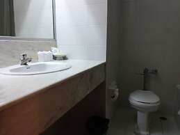 Songphanburi Hotel