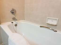 Songphanburi Hotel