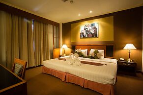 Songphanburi Hotel