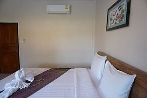 S Ville Resort