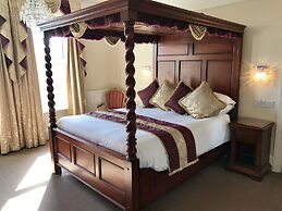 Canterbury Lodge