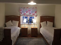 Björkåsa Gård Bed & Box