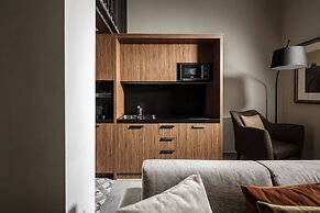 1926 Le Parisot Boutique Suites
