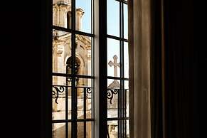 1926 Le Parisot Boutique Suites