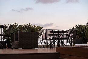 1926 Le Parisot Boutique Suites