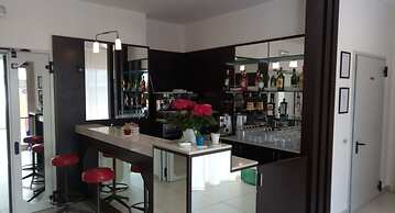 Hotel Prestige