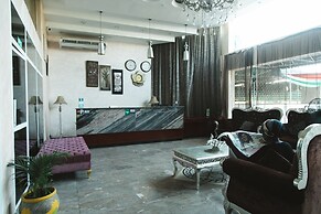 Kebby's Hotel
