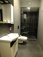 Gayret Apartment