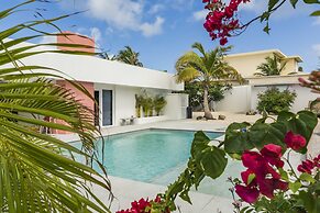 Boca Catalina Modern Villa