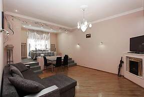 ApartLux Tverskaya 17