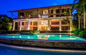 Oasis Casa Condo