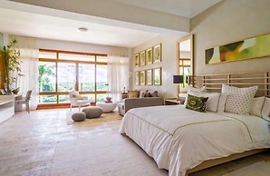 Oasis Casa Condo