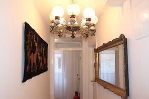 MAIN CENTRAL SQUARE guest house