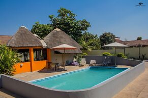 Nomad's Court Lodge