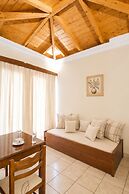 Makis Inn Resort