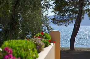 Makis Inn Resort