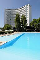 Hotel President