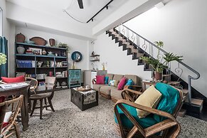 SeamoonHouse