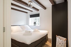 Canal Garden Apartment 11