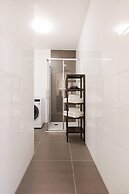 Canal Garden Apartment 11