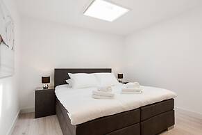 Windmill Apartment