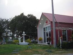 Numhom Resort