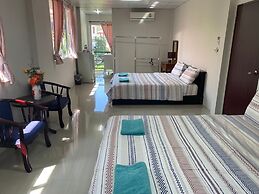 Ban Rai Nai Suan
