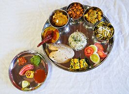 Hotel Kumar Plaza