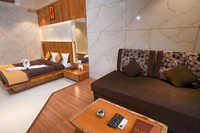 Hotel Kumar Plaza