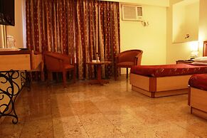 Hotel The Samrat