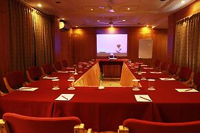 Hotel The Samrat