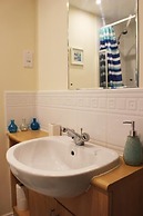 Glover Apartment