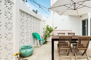 TROPICALIA by DW
