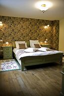 Arina Apartments