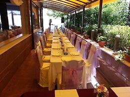 Elate Plaza Business Hotel