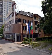 Elate Plaza Business Hotel