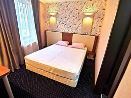 Elate Plaza Business Hotel