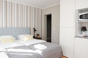 Flores Guest House