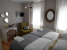 Flores Guest House