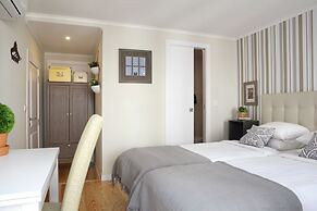 Flores Guest House