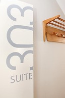 Flores Guest House