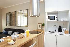 Flores Guest House