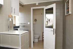 Flores Guest House