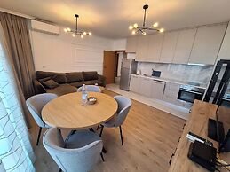 Apartments Mladost 1A-554