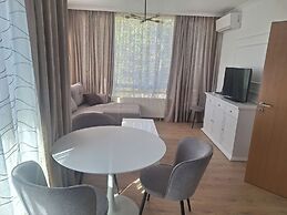 Apartments Mladost 1A-554