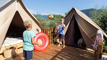 Weekend Glamping Resort