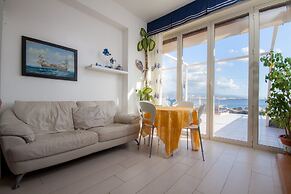 Limoni sul mare