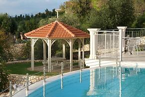 Vryonis Villa