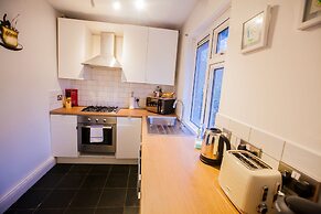 Stunning Central Richmond with garden