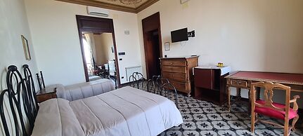 Marina Inn